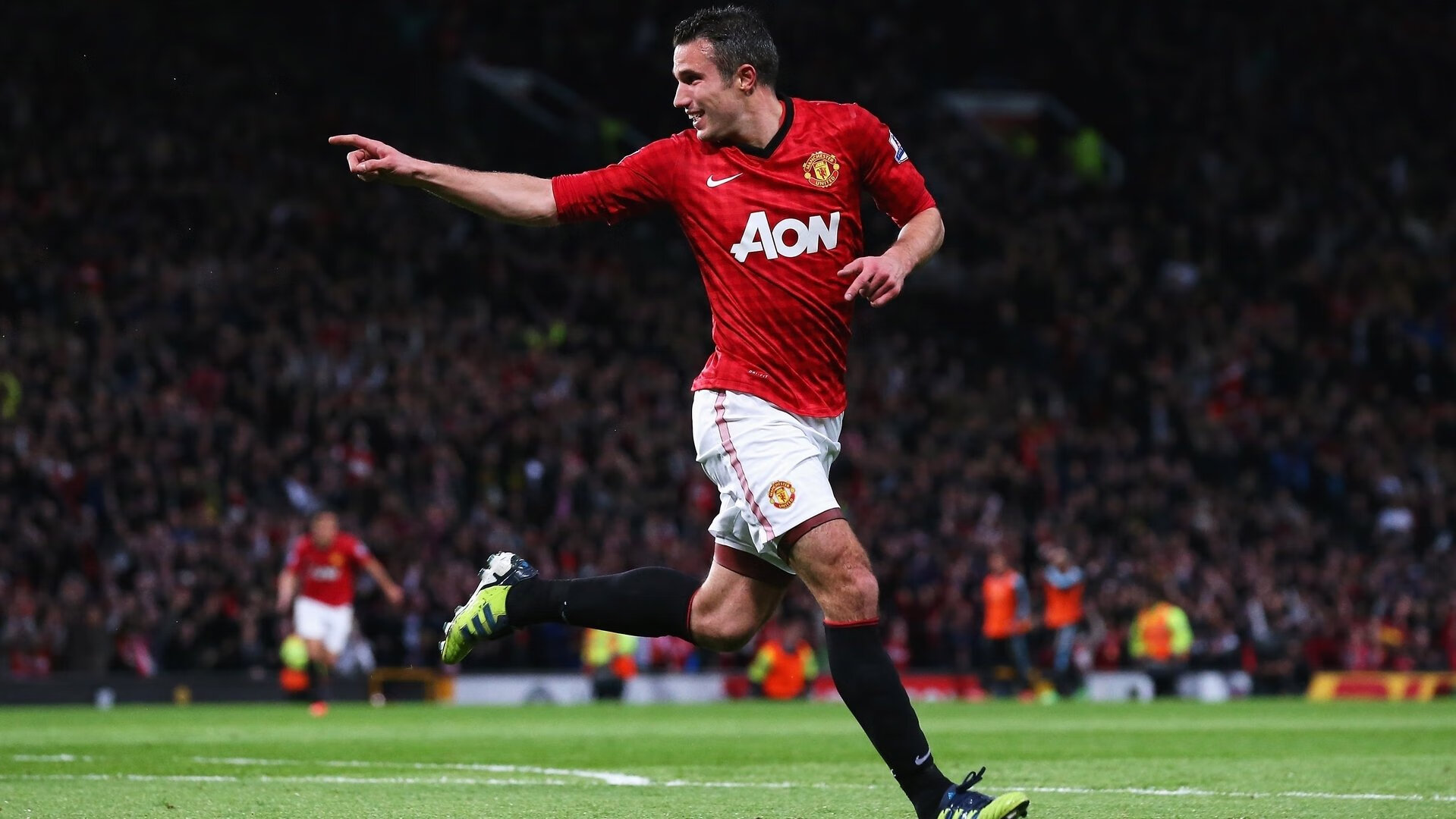 摩洛哥铁链锁死卡塔尔，卢卡库利刃刺穿沉默的防线