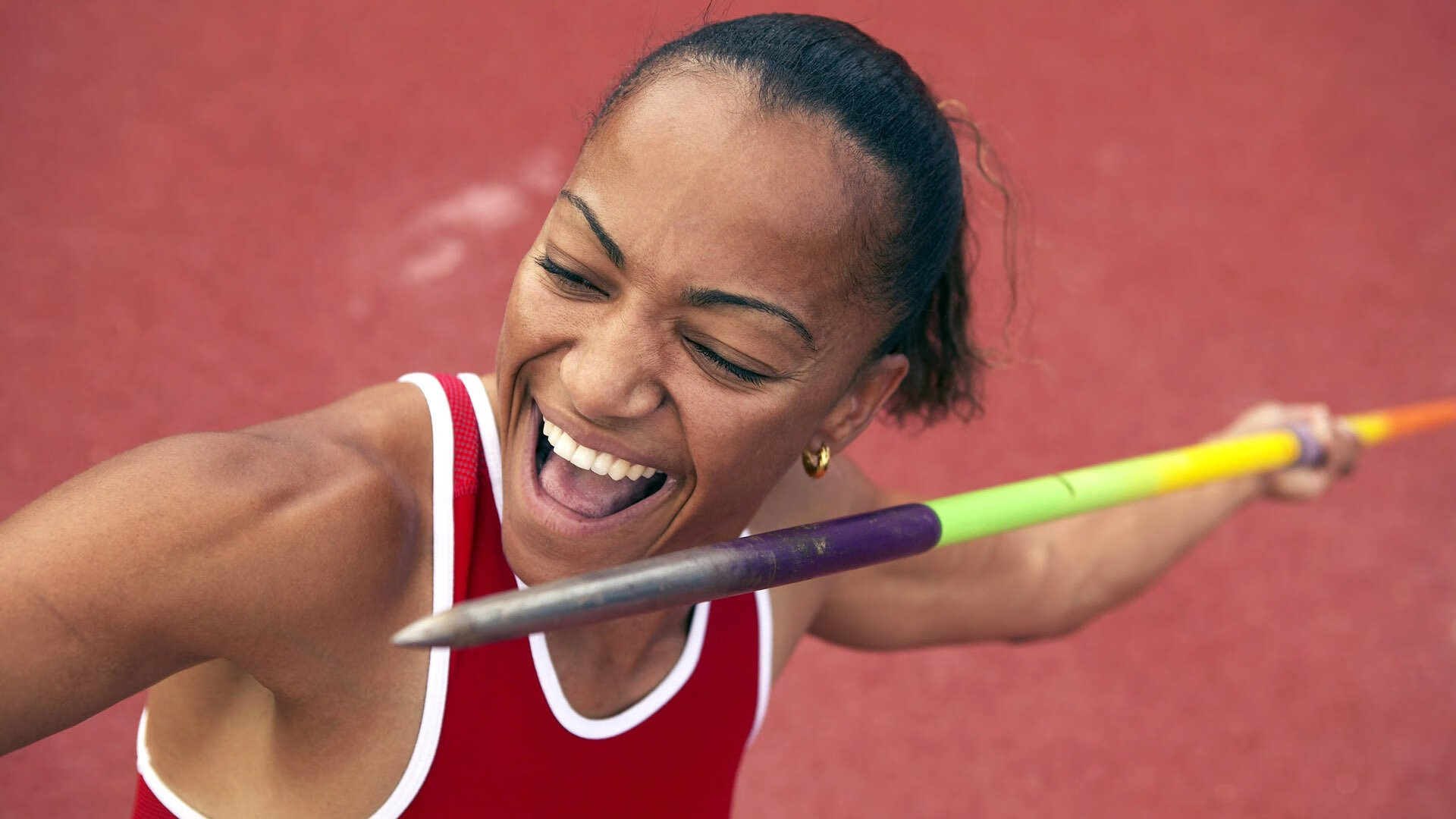 开云体育下载-赛道与海岸，当F1引擎在尼日利亚与尼斯的平行时空中咆哮